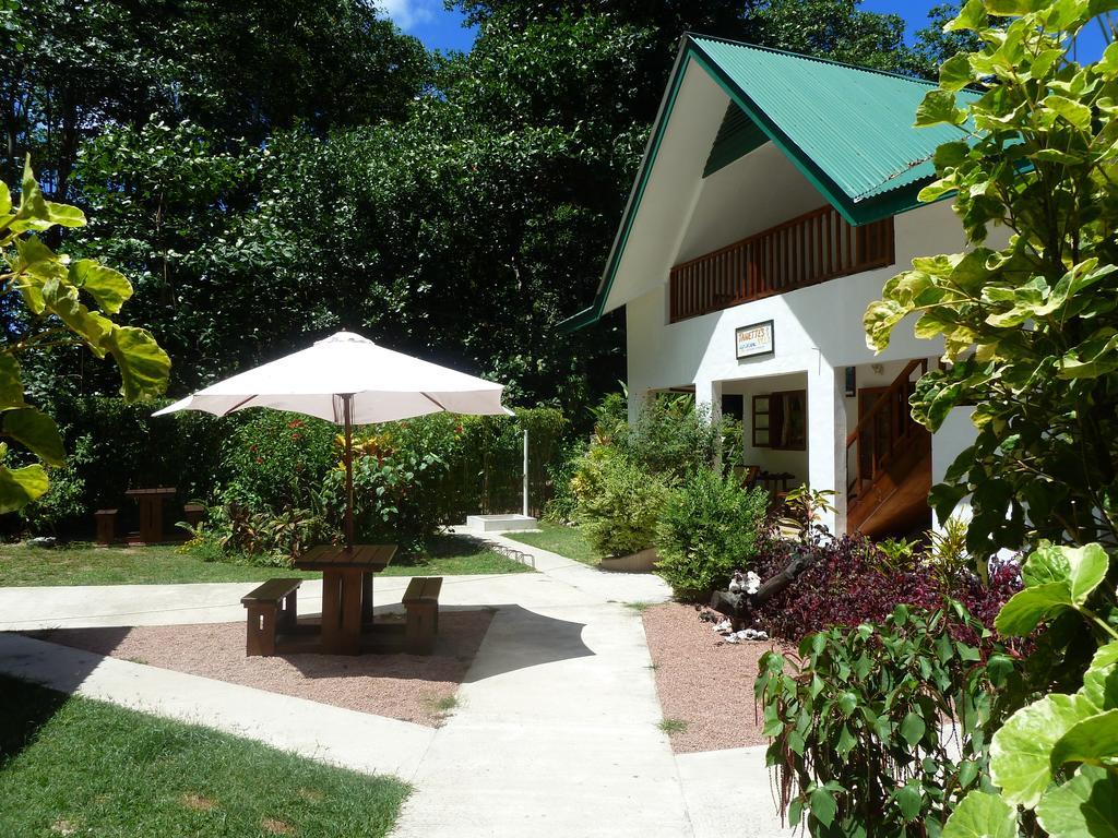 Tannette Villa Диг Екстериор снимка